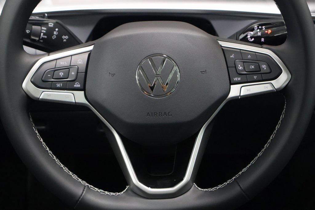 new 2025 Volkswagen Tiguan car, priced at $38,176