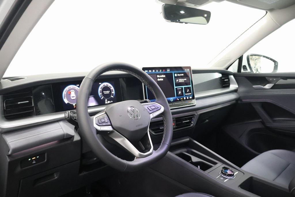 new 2025 Volkswagen Tiguan car, priced at $38,176