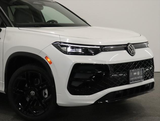 new 2025 Volkswagen Tiguan car, priced at $39,821
