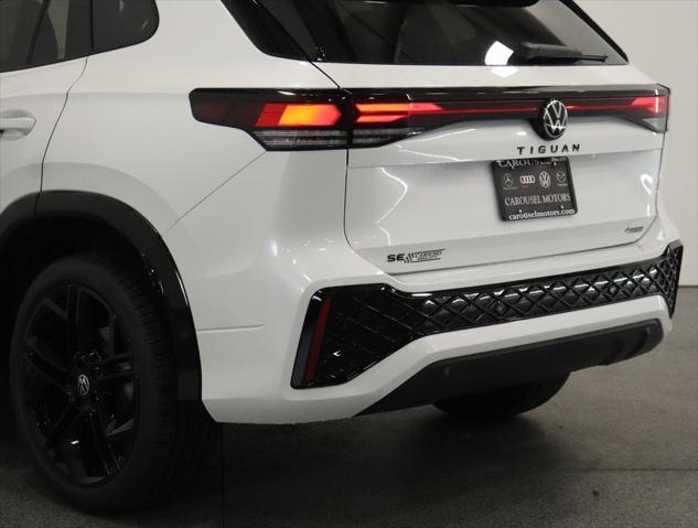 new 2025 Volkswagen Tiguan car, priced at $39,821