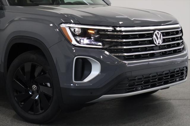 new 2025 Volkswagen Atlas car, priced at $48,715