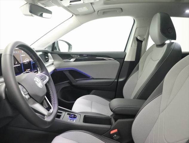 new 2025 Volkswagen Tiguan car, priced at $37,011