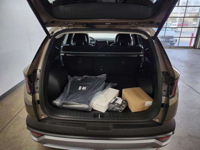 new 2026 Hyundai TUCSON Hybrid car, priced at $42,677