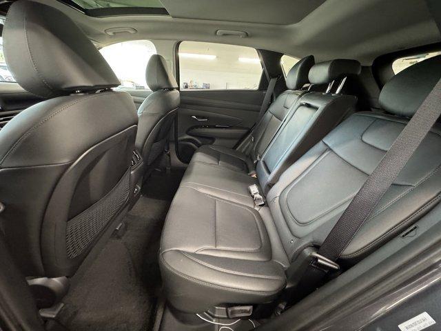 new 2025 Hyundai TUCSON Hybrid car, priced at $42,452