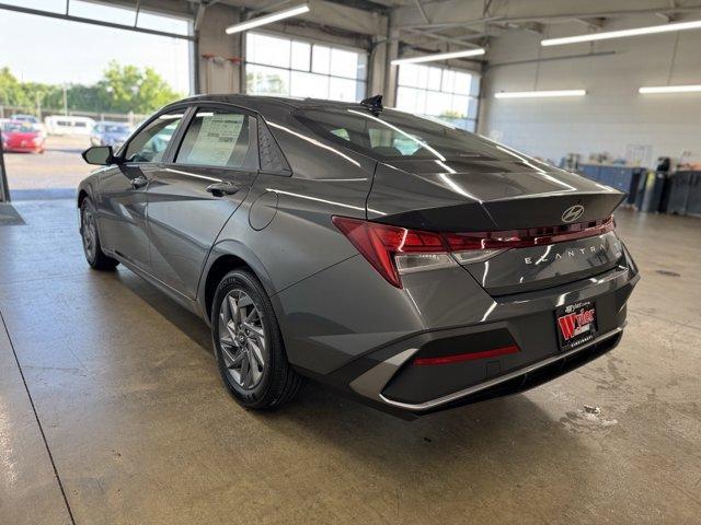 new 2025 Hyundai ELANTRA HEV car, priced at $25,414