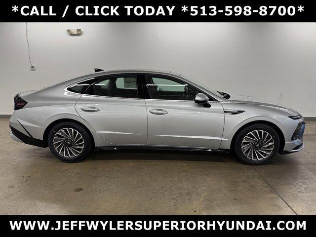 new 2025 Hyundai Sonata Hybrid car, priced at $38,652