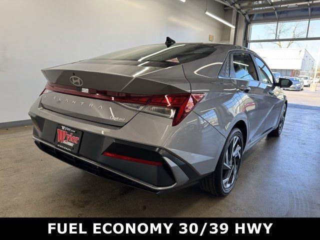 new 2025 Hyundai Elantra car, priced at $27,833
