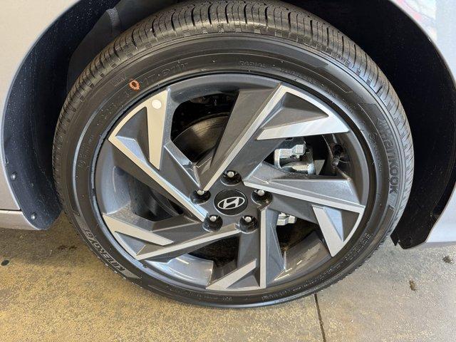 new 2025 Hyundai Elantra car, priced at $27,833