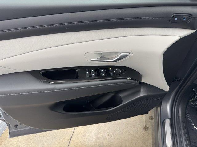 new 2025 Hyundai Tucson car, priced at $41,987