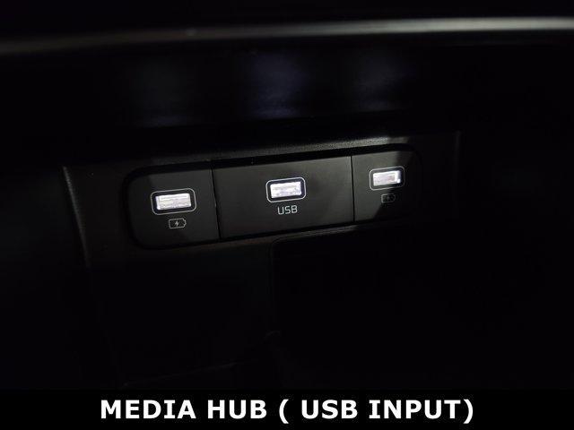 used 2023 Kia Sorento car, priced at $25,789