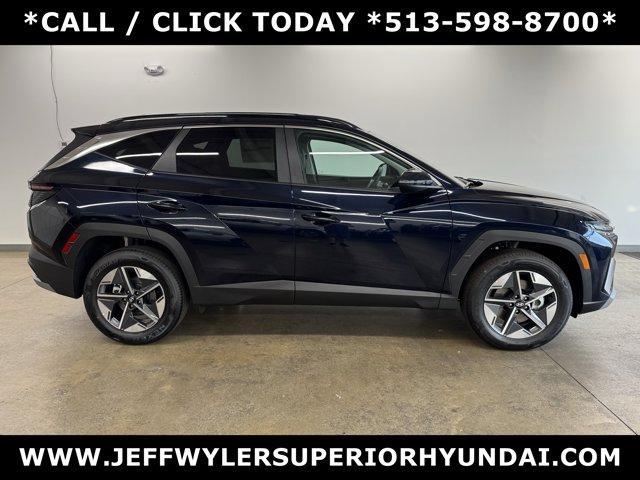 new 2025 Hyundai TUCSON Hybrid car, priced at $37,779