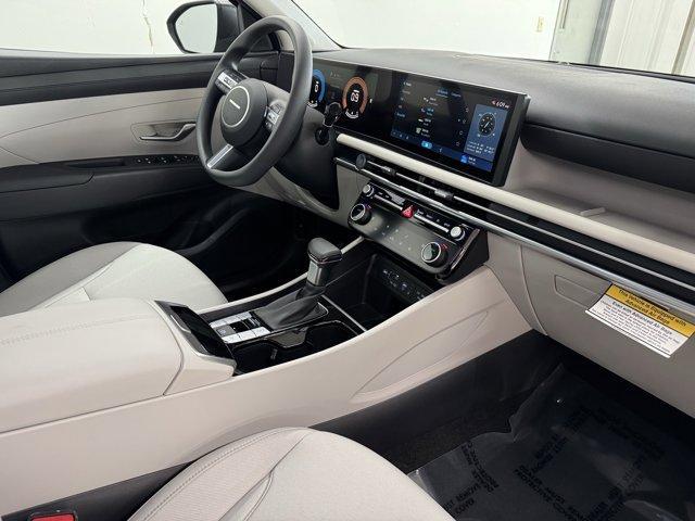 new 2025 Hyundai Tucson car, priced at $33,477