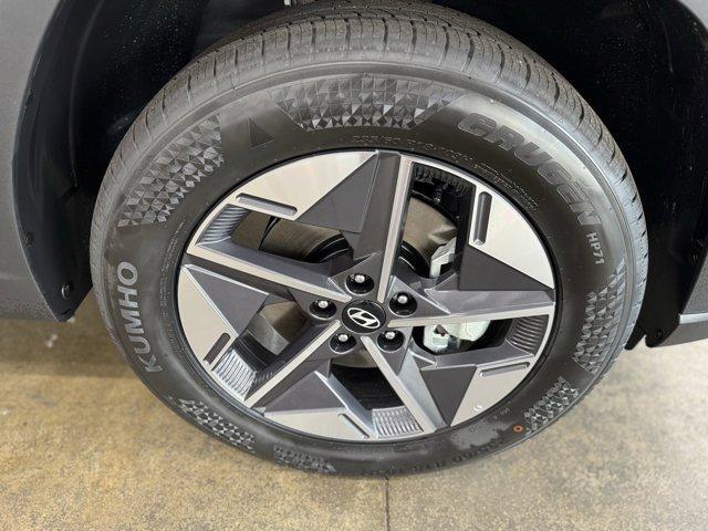 new 2025 Hyundai Tucson car, priced at $33,477