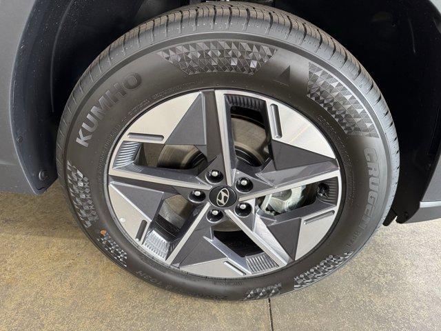 new 2025 Hyundai Tucson car, priced at $33,503