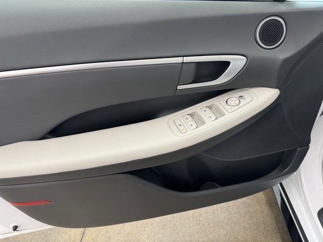 new 2025 Hyundai Sonata car, priced at $32,262