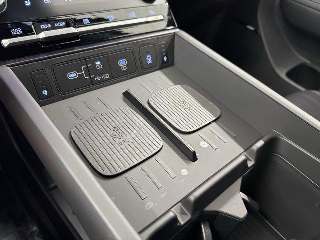 new 2025 Hyundai SANTA FE HEV car, priced at $52,050