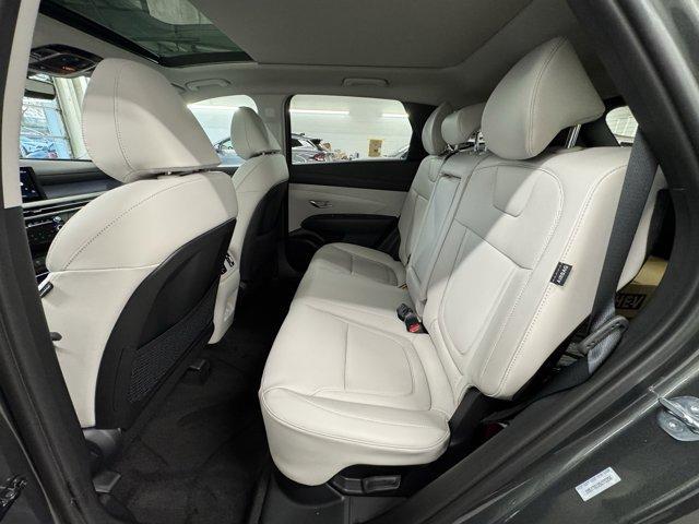 new 2025 Hyundai TUCSON Hybrid car, priced at $37,790