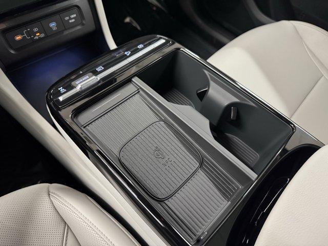 new 2025 Hyundai TUCSON Hybrid car, priced at $37,790