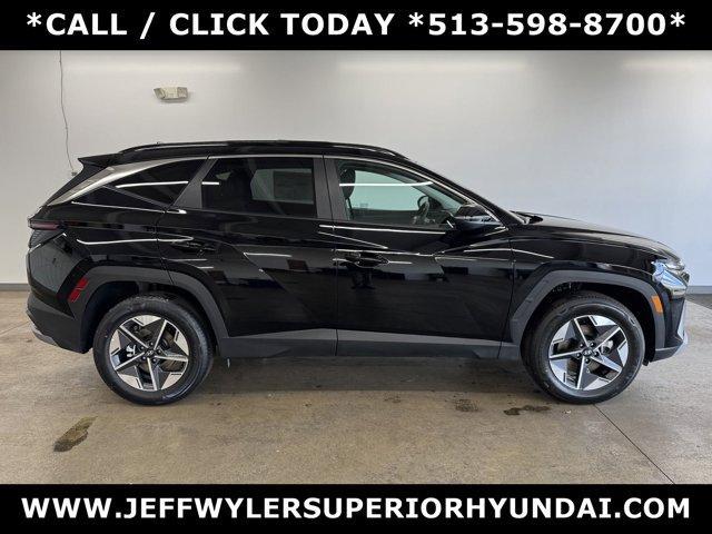 new 2025 Hyundai TUCSON Hybrid car, priced at $37,724