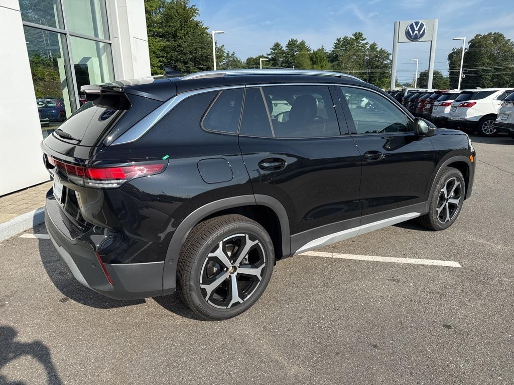 new 2025 Volkswagen Tiguan car, priced at $33,330