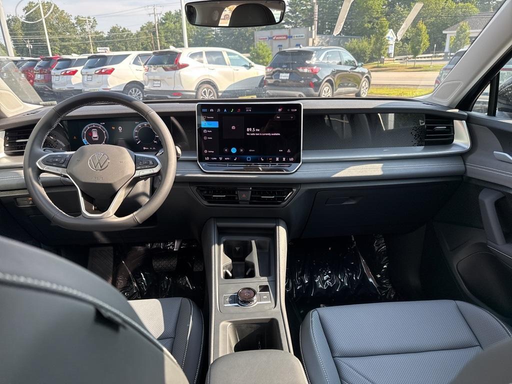 new 2025 Volkswagen Tiguan car, priced at $33,330