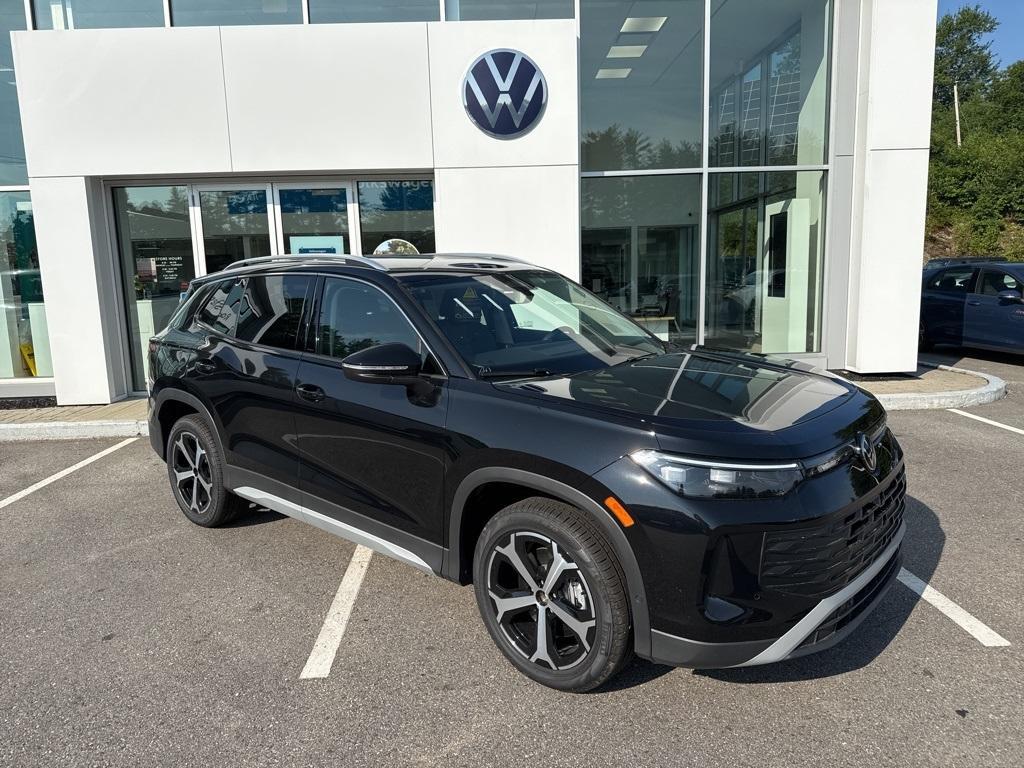 new 2025 Volkswagen Tiguan car, priced at $33,330