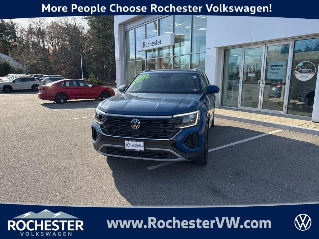 used 2025 Volkswagen Atlas Cross Sport car, priced at $42,333