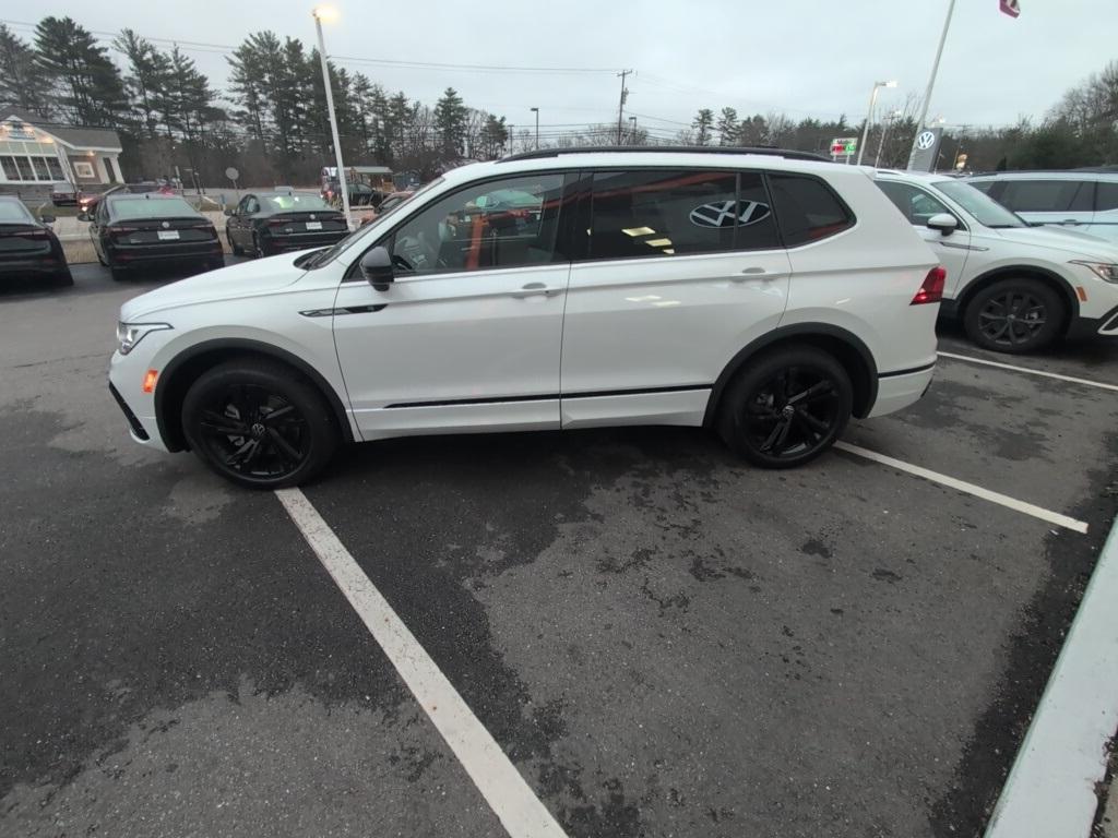 new 2024 Volkswagen Tiguan car, priced at $34,832