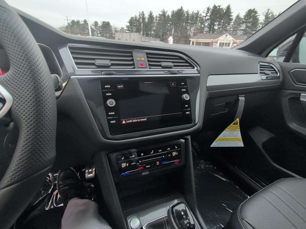 new 2024 Volkswagen Tiguan car, priced at $34,832