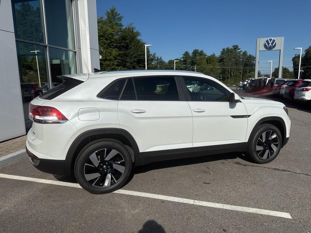 new 2026 Volkswagen Atlas Cross Sport car, priced at $45,690