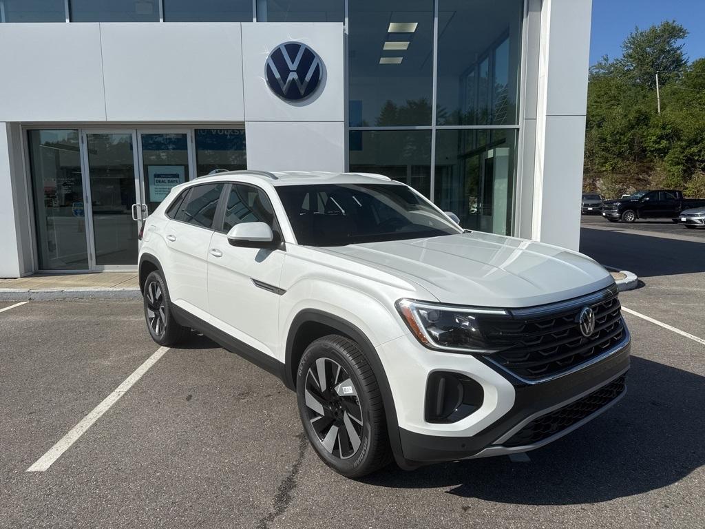 new 2026 Volkswagen Atlas Cross Sport car, priced at $45,690