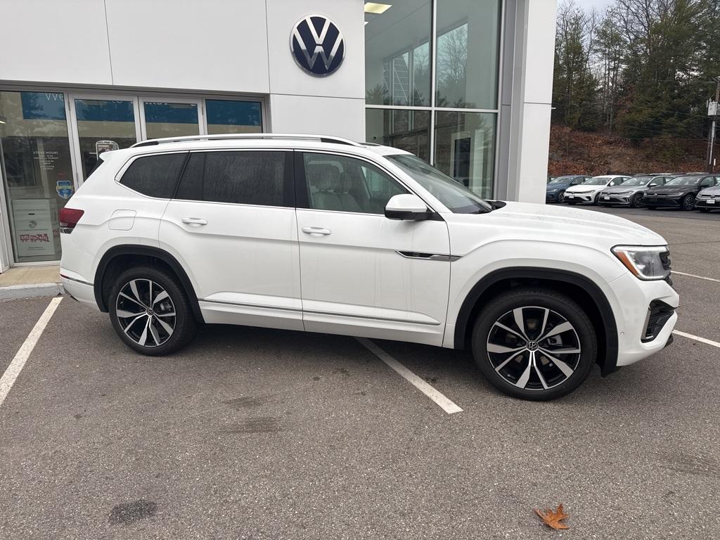 new 2026 Volkswagen Atlas car, priced at $54,119