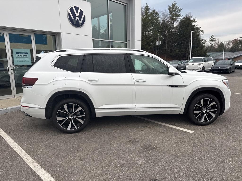 new 2026 Volkswagen Atlas car, priced at $54,119
