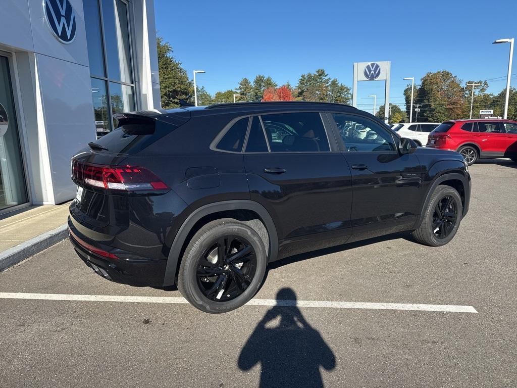 new 2026 Volkswagen Atlas Cross Sport car, priced at $50,284