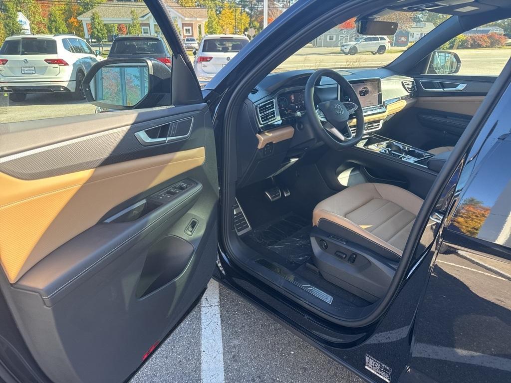 new 2026 Volkswagen Atlas Cross Sport car, priced at $50,284