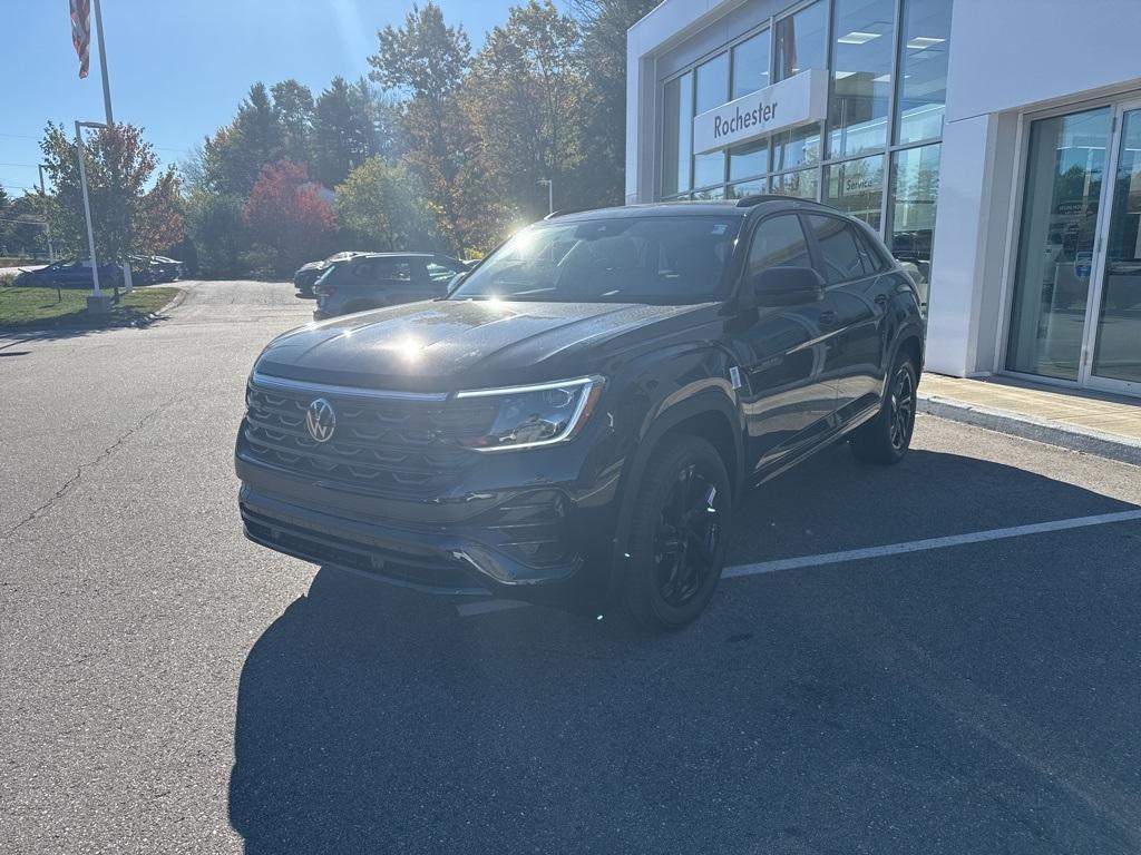 new 2026 Volkswagen Atlas Cross Sport car, priced at $50,284