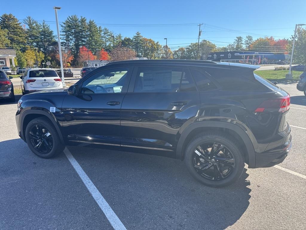 new 2026 Volkswagen Atlas Cross Sport car, priced at $50,284