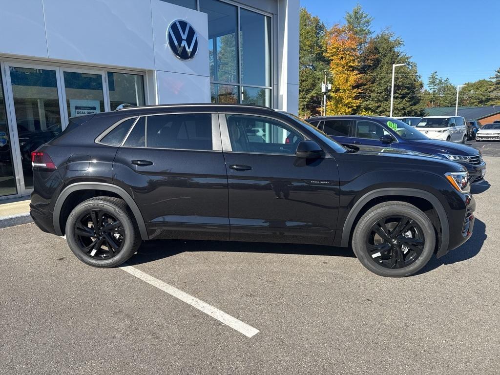 new 2026 Volkswagen Atlas Cross Sport car, priced at $50,284
