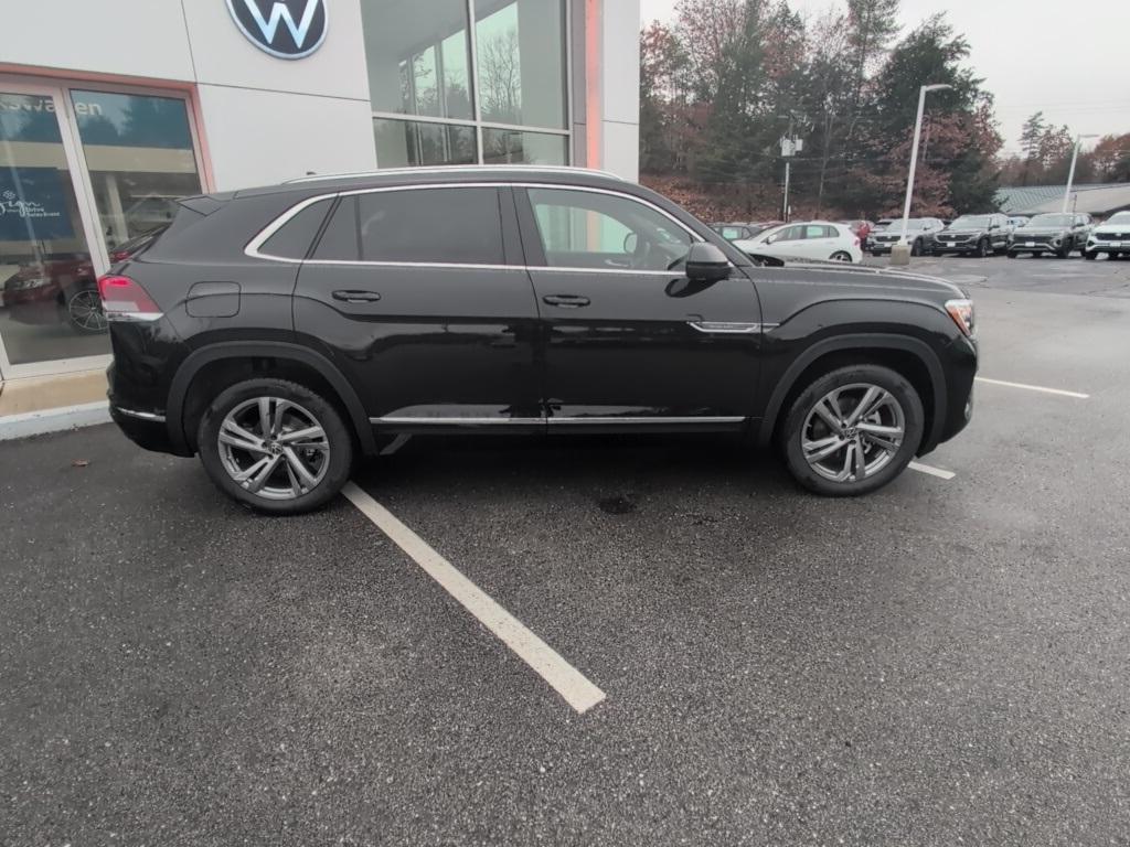 new 2024 Volkswagen Atlas Cross Sport car, priced at $44,697