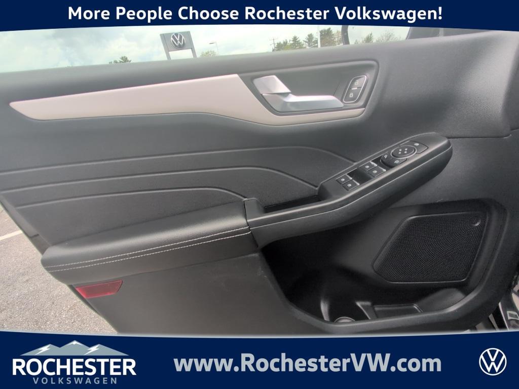 used 2022 Ford Escape car, priced at $28,495