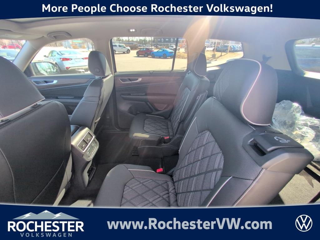 new 2025 Volkswagen Atlas car, priced at $54,959