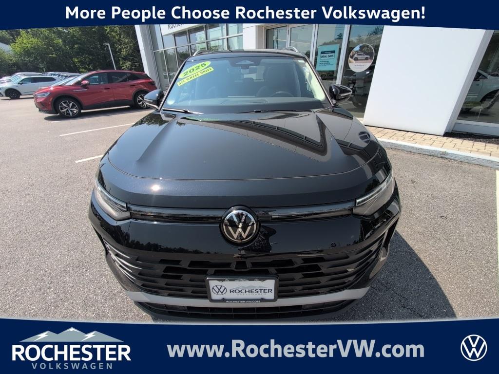 used 2025 Volkswagen Tiguan car, priced at $36,995