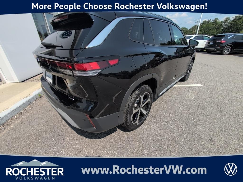used 2025 Volkswagen Tiguan car, priced at $36,995