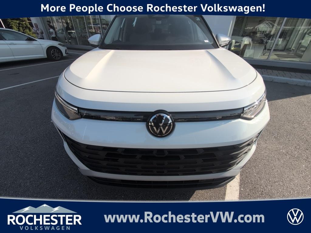 new 2025 Volkswagen Tiguan car, priced at $31,466