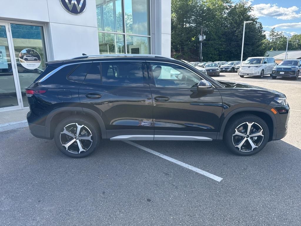 new 2025 Volkswagen Tiguan car, priced at $34,530