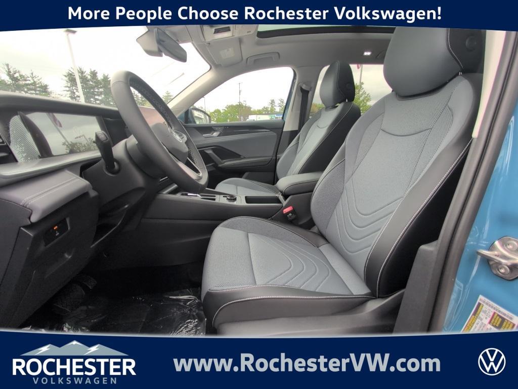 new 2025 Volkswagen Tiguan car, priced at $38,046