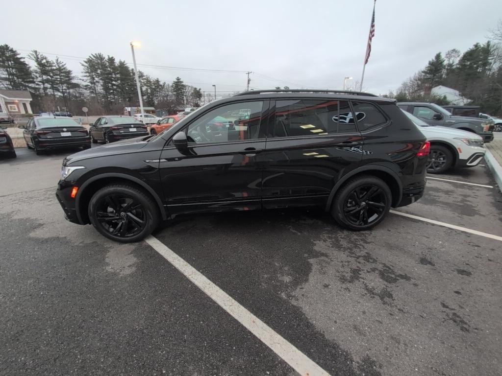 new 2024 Volkswagen Tiguan car, priced at $34,452