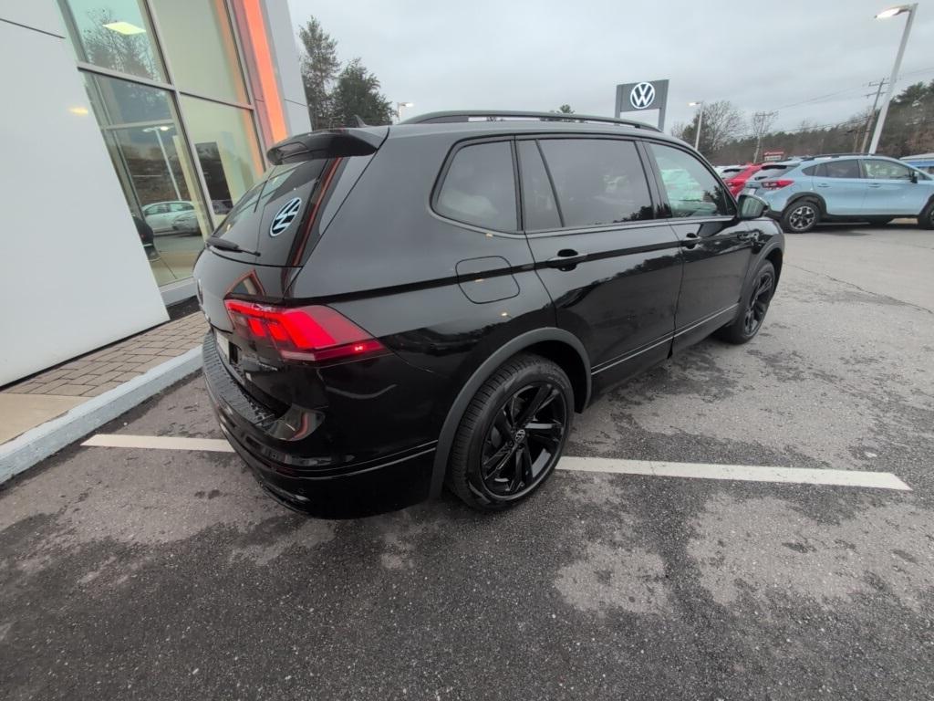 new 2024 Volkswagen Tiguan car, priced at $34,452