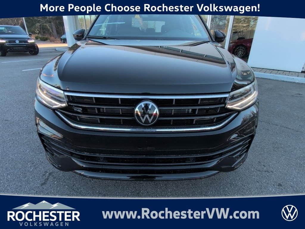 new 2024 Volkswagen Tiguan car, priced at $33,660