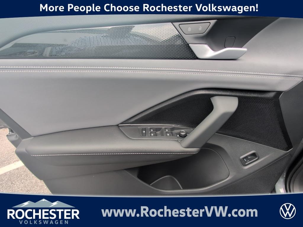 new 2025 Volkswagen Tiguan car, priced at $37,426